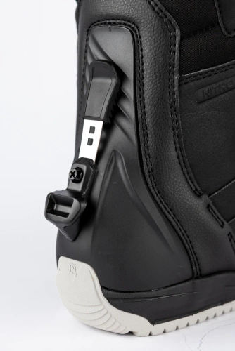 NITRO Cave Step On ® TLS 2026 | women's snowboard boots | HEAT Moldable | BOA ® | The Ultimate Blend of Fit & Convenience | black