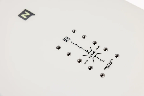 SET 2026: NITRO Alternator + BATALEON Blaster AW FASE ® | snowboard + bindings