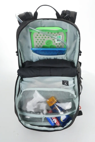 NITRO Slash 25 PRO 2026 | snowboard / splitboard backpack | raven