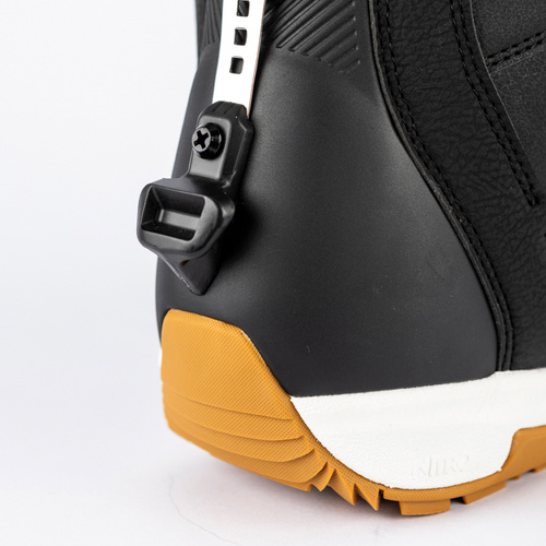 NITRO Step On ® + Venture TLS 2026: wiązania + buty snowboardowe | HEAT Modlable | BOA ® | Introducing the New All-Terrain Convenience Fit | black & black