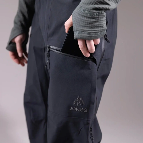 JONES Women's Shralpinist STRETCH Recycled Pants 2025 | snowboard / splitboard | GORE-TEX ™ PRO | 3L | 30K/30K | stealth black