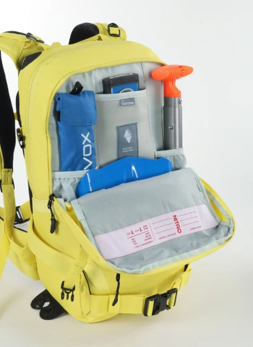 NITRO Slash 25 PRO 2026 | snowboard / splitboard backpack | illiminating