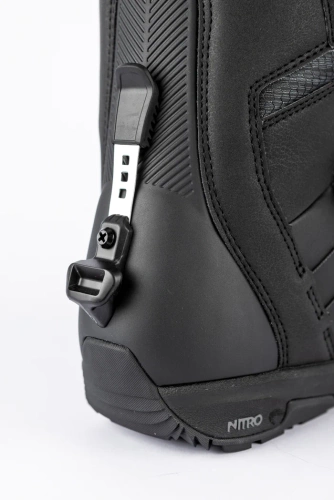 NITRO Step On ® + Profile TLS 2026: snowboard bindings + boots | HEAT Modlable | BOA ® | The Ultimate Fit & Convenient Interface | black & black