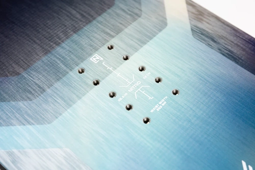 SET 2026: NITRO Team + BATALEON Blaster AW FASE ® | snowboard + bindings