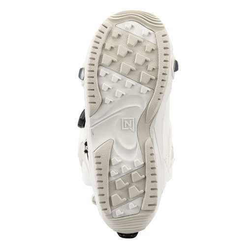 NITRO Step On ® + Cave TLS 2026: damskie wiązania i buty snowboardowe | HEAT Modlable | BOA ® | The Ultimate Fit & Convenient Interface | white & white