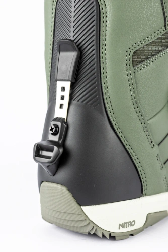 NITRO Step On ® + Profile TLS 2026: snowboard bindings + boots | HEAT Modlable | BOA ® | The Ultimate Fit & Convenient Interface | shadow & black